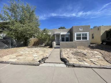 Main picture of 212 Cornell Dr SE