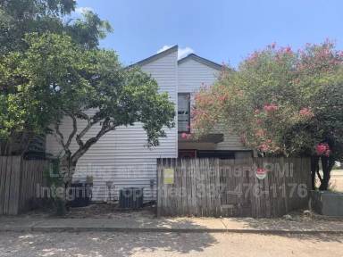 Main picture of 403 Fox Run Ave
