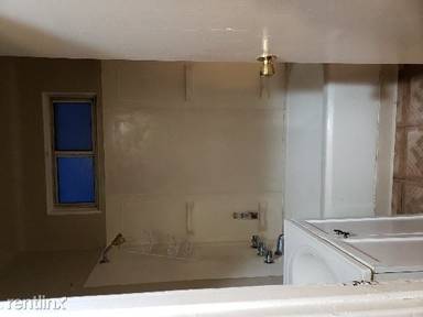 Main picture of 1218 N Sierra Way