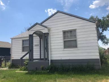 Main picture of 2533 East 12th Street