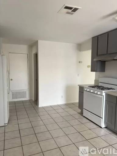 Main picture of 38501 Larkin Ave