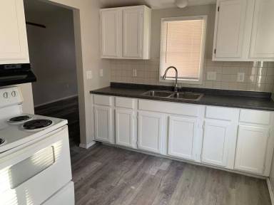 Main picture of 1428 W Harry St