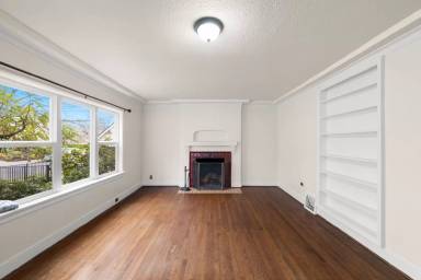 Main picture of 7036 SE 18th Ave
