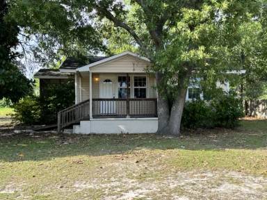 Main picture of 109 Lockman Rd