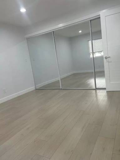 Main picture of 622 S Broadway