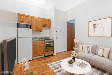 Main picture of 176 W Houston St