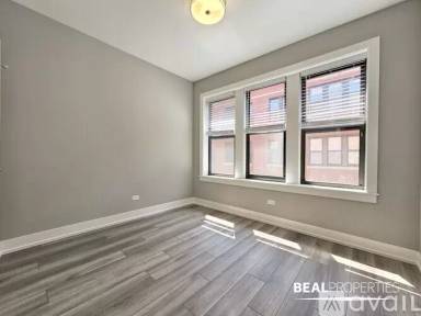 Main picture of 3943 N Janssen Ave