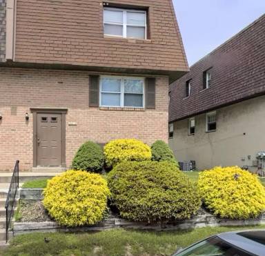 Main picture of 2413 David Dr