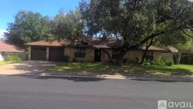 Main picture of 10229 Pinehurst Dr