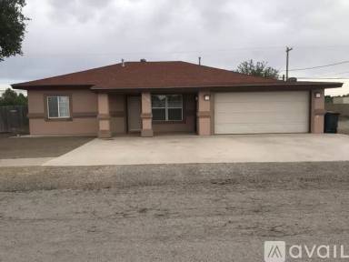 Main picture of 2601 W 3rd St