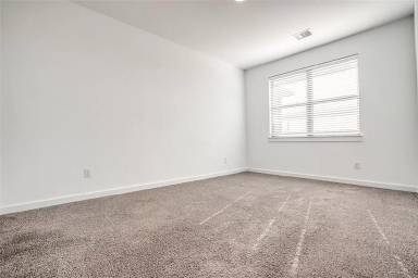 Main picture of 5809 Boulder Way