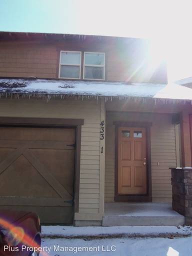 Main picture of 433 NE Irving Ave