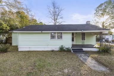 Main picture of 213 W Mendell Ave