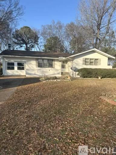 Main picture of 205 Mc Crary Dr