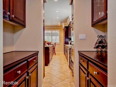 Main picture of 5371 Buttonwood Ct