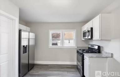 Main picture of 1300 Spring St