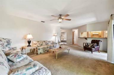 Main picture of 14480 Oliver St