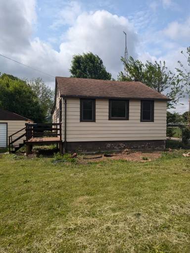 Main picture of 17 W Linwood Ave