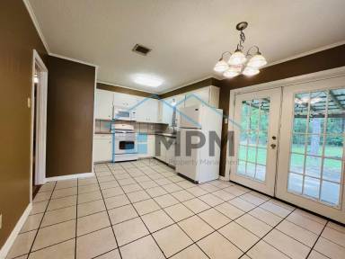 Main picture of 120 Davis Ln