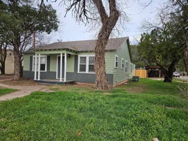 Main picture of 541 S Mockingbird Ln