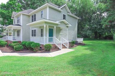 Main picture of 100 Laura Ln