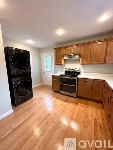 Main picture of 34 White St