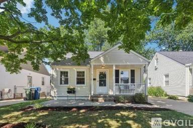 Main picture of 446 Huntmere Dr