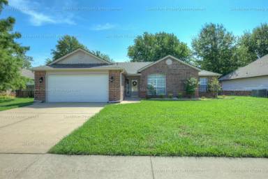 Main picture of 11609 N 109th East Pl