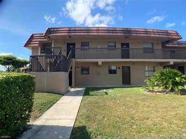 Main picture of 14923 SW 104th St
