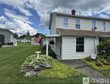 Main picture of 219 2nd St