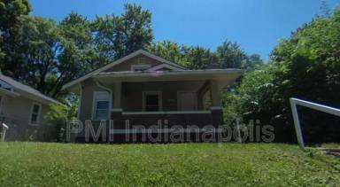 Main picture of 2527 E 18th St