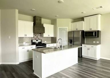 Main picture of 101 Garden Oaks Ave