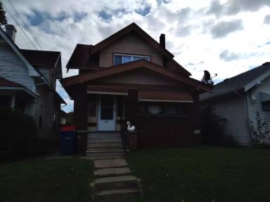 Main picture of 631 Nicholas St