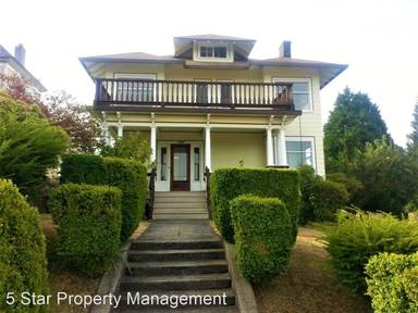 Main picture of 1004 E 31st St