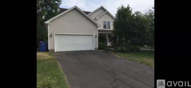 Main picture of 26 Lenox Dr
