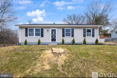 Main picture of 5000 Odessa Rd