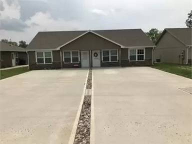 Main picture of 600 W Gay St