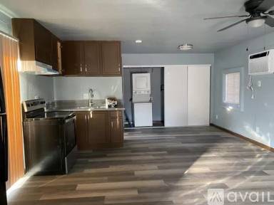 Main picture of 7687 Poppy Way