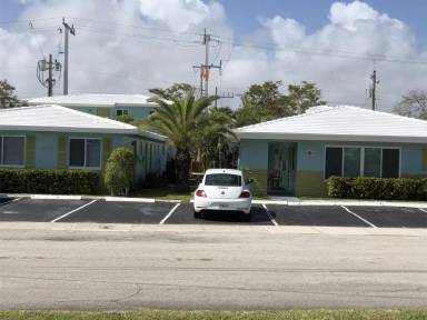 Main picture of 4417 Poinciana St