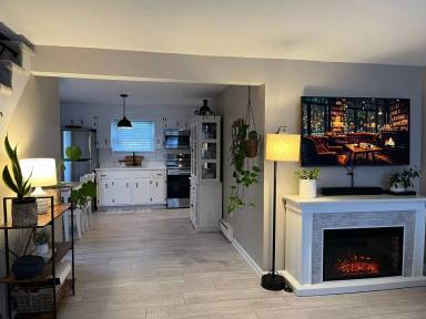 Main picture of 118 Everett St