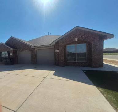 Main picture of 2102 N Avenue J