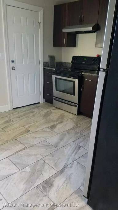 Main picture of 206 14th Ave SE