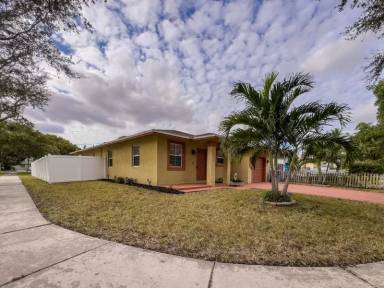 Main picture of 1525 NW 7th Ter