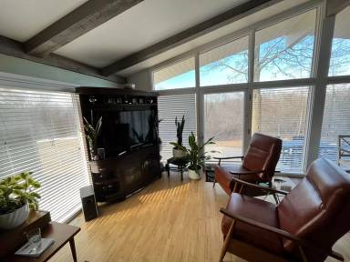 Main picture of 4481 N Glenway St