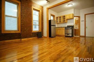 Main picture of 300 S 3rd St