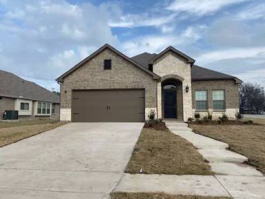 Main picture of 215 Jacaranda Dr
