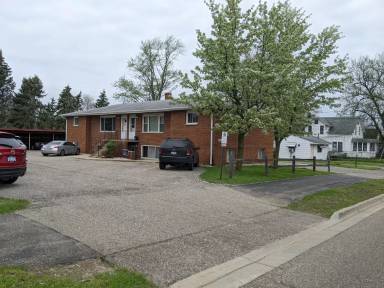 Main picture of 8040 S Westnedge Ave