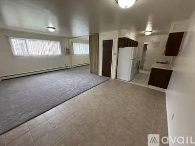 Main picture of 2036 Alderson Ave