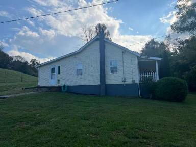 Main picture of 732 Ford Creek Rd