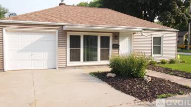 Main picture of 1500 W Spring St